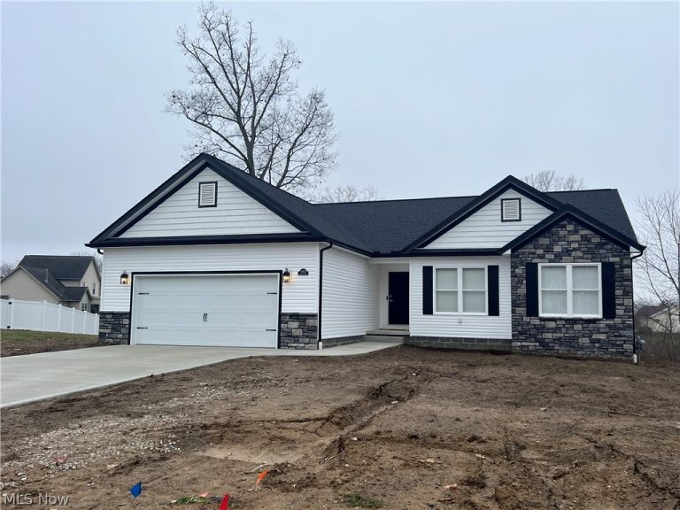 4716 Stevie Avenue, Massillon, OH - Photo 5