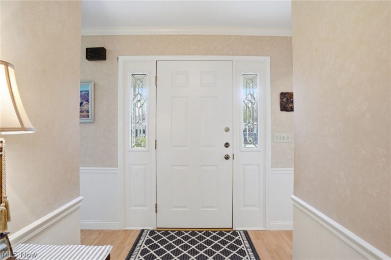 5802 Cambridge Circle, Sandusky, OH - Photo 3