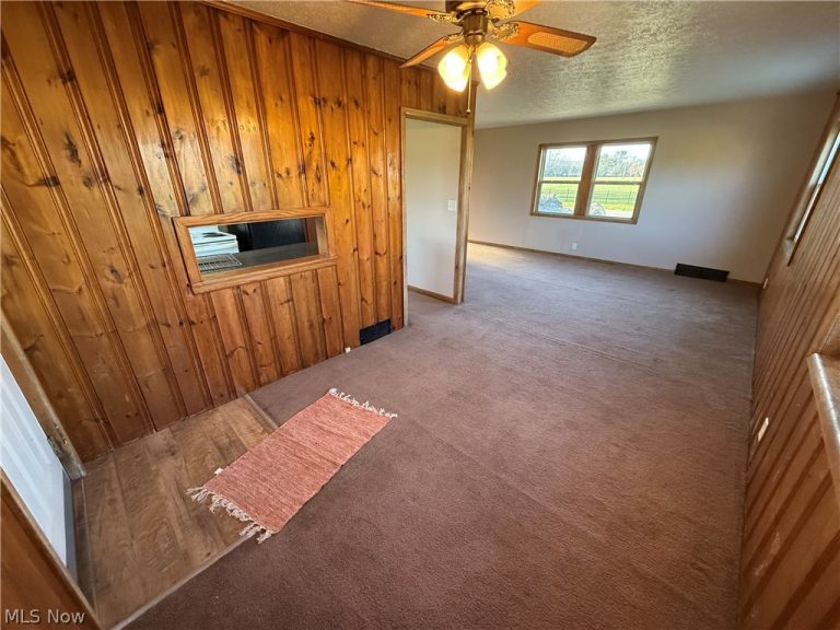 2024 Delaware Drive, New Philadelphia, OH - Photo 4