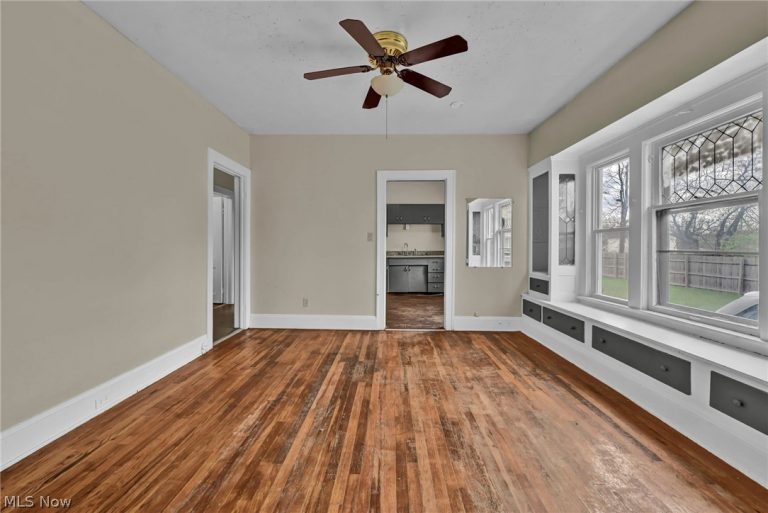 9612 Lamontier Avenue, Cleveland, OH - Photo 5