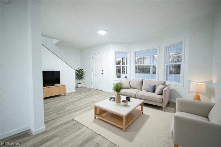 3433 94th Street, Cleveland, OH - Photo 4