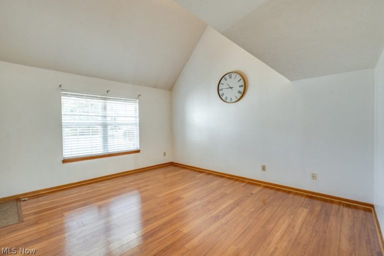 5223 Queen Ann Way, Painesville, OH - Photo 3