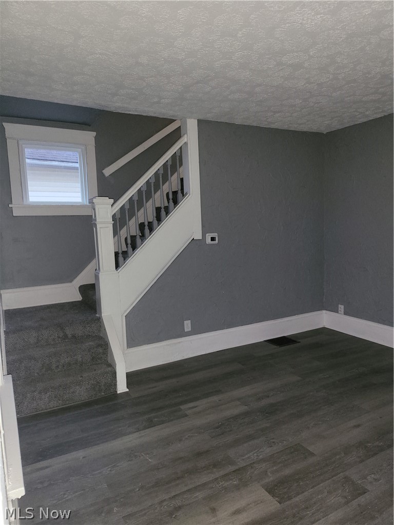 1007 Dewalt Avenue, Canton, OH - Photo 3