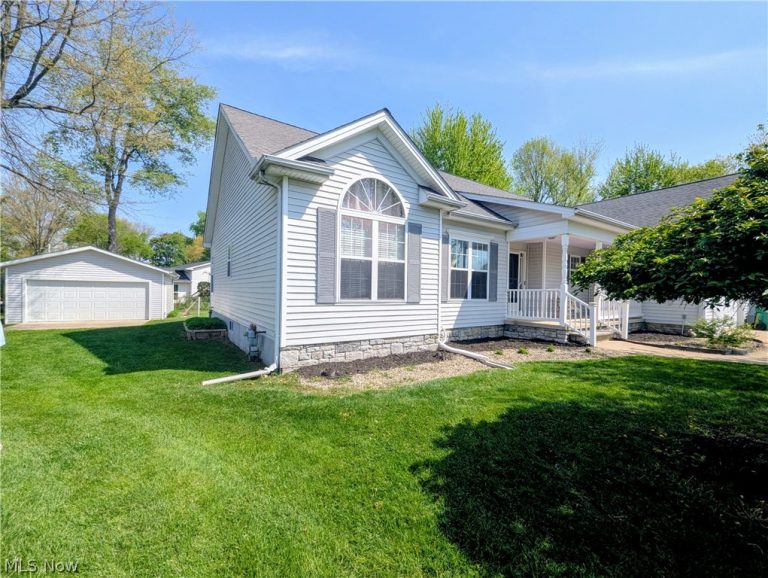 189 Sandstone Drive, Painesville Twp, OH - Photo 4
