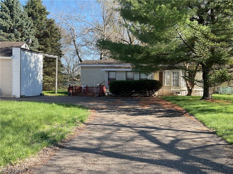 3812 Mahoning Road, Canton, OH - Photo 3