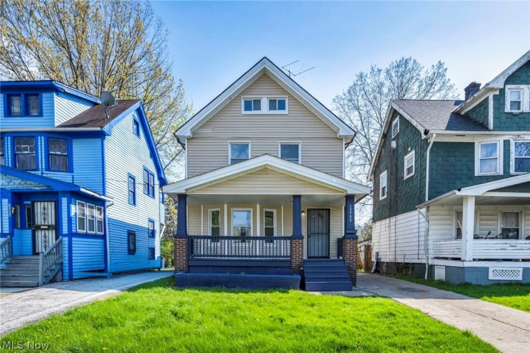 13500 Eaglesmere Avenue, Cleveland, OH, 44110