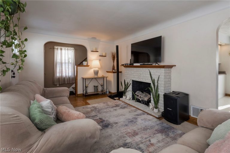 13505 Tyler Avenue, Cleveland, OH - Photo 8