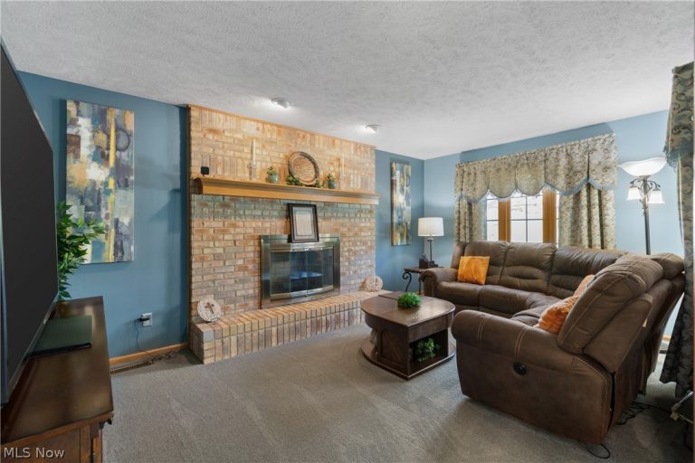 26330 Forbes Road, Oakwood Village, OH - Photo 8