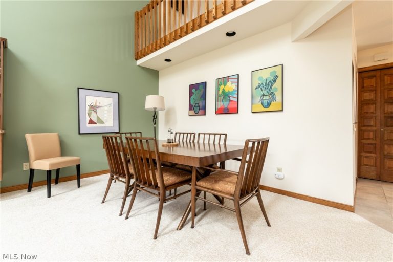 3 Windrush Lane, Beachwood, OH - Photo 6