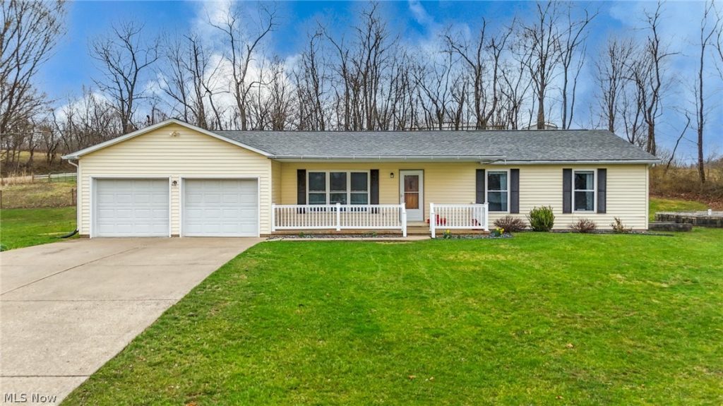682 Elk Run Road, Beverly, OH