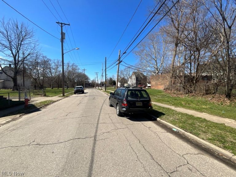 7508 Donald Avenue, Cleveland, OH - Photo 2