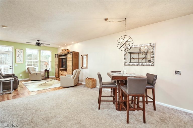 3198 Old Mill Drive, Cuyahoga Falls, OH - Photo 8