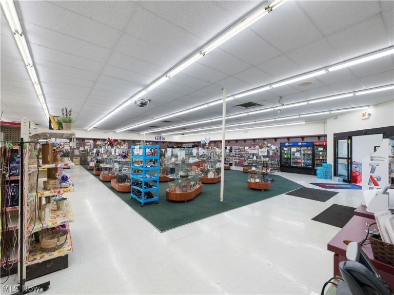 2991 State Rt 160, Gallipolis, OH - Photo 6