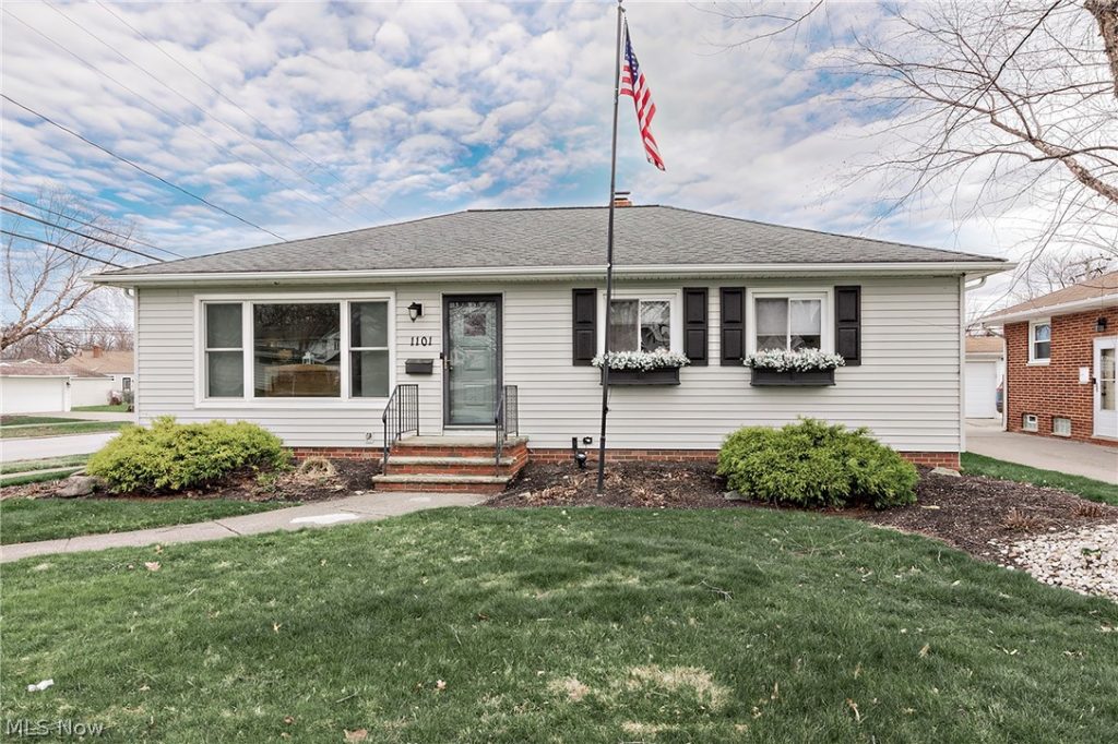 1101 Bonnie Lane, Mayfield Heights, OH