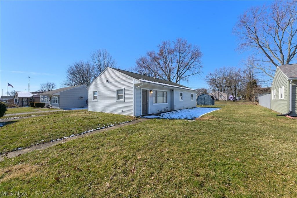 2225 Martha Avenue, Canton, OH