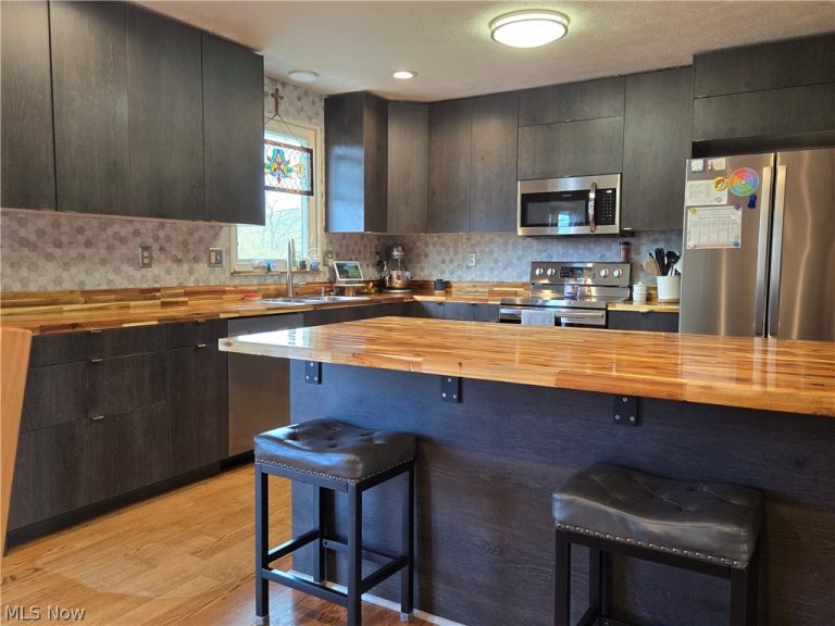 104 Summerset Drive, Marietta, OH - Photo 4