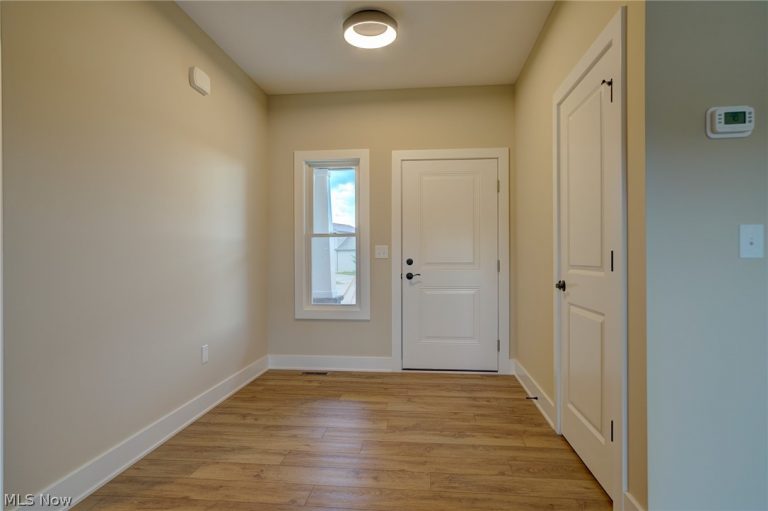 435 Granger Road, Medina, OH - Photo 2