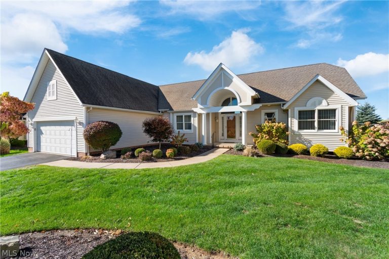 1315 Fieldcrest Drive, Wadsworth, OH - Photo 2
