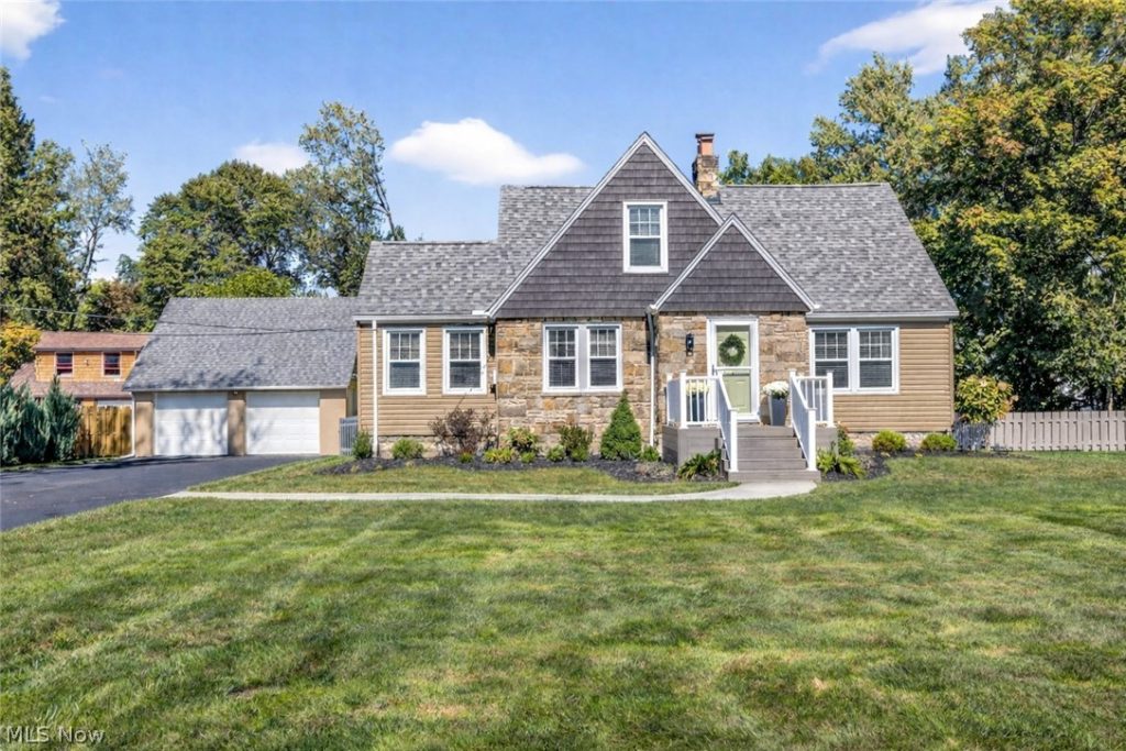39119 Johnnycake Ridge Road, Willoughby, OH