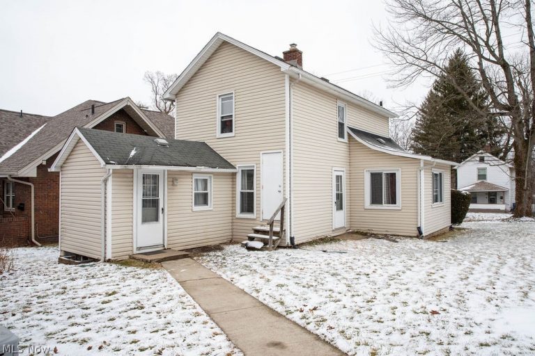 173 Poland Avenue, Struthers, OH - Photo 5