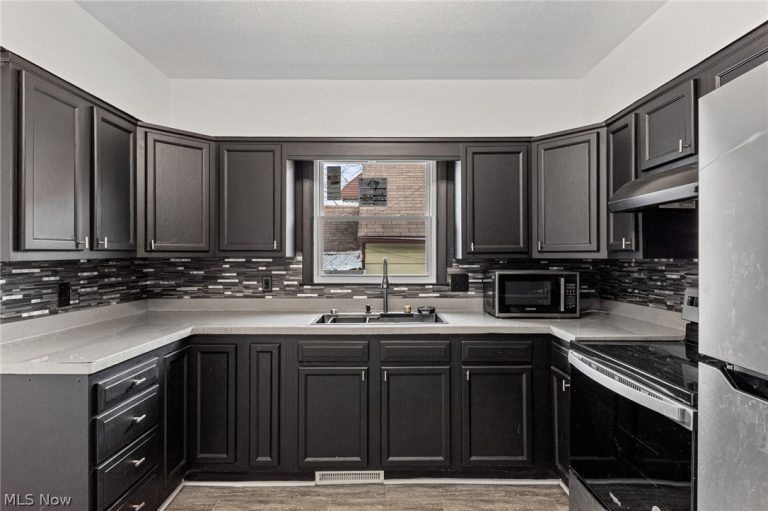 942 Winton Avenue, Akron, OH - Photo 4