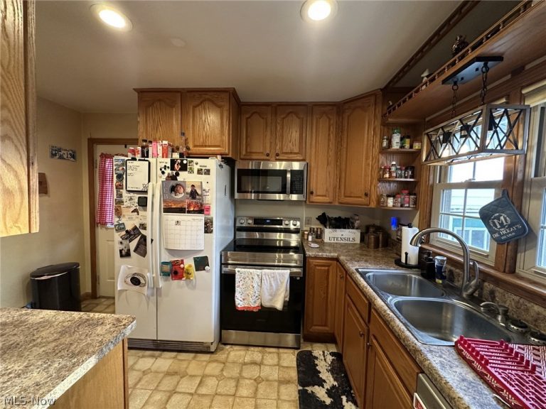 53562 High Ridge Road, Bridgeport, OH - Photo 8
