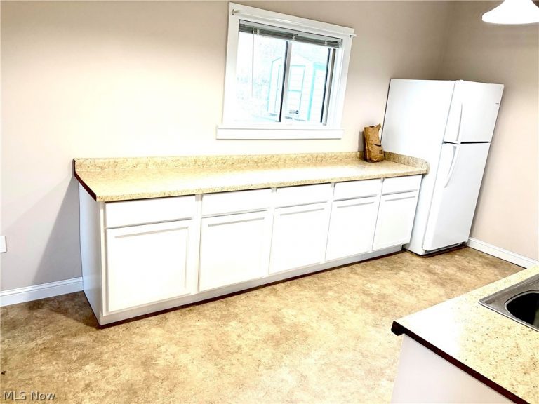 90 Oak Street, Mansfield, OH - Photo 3