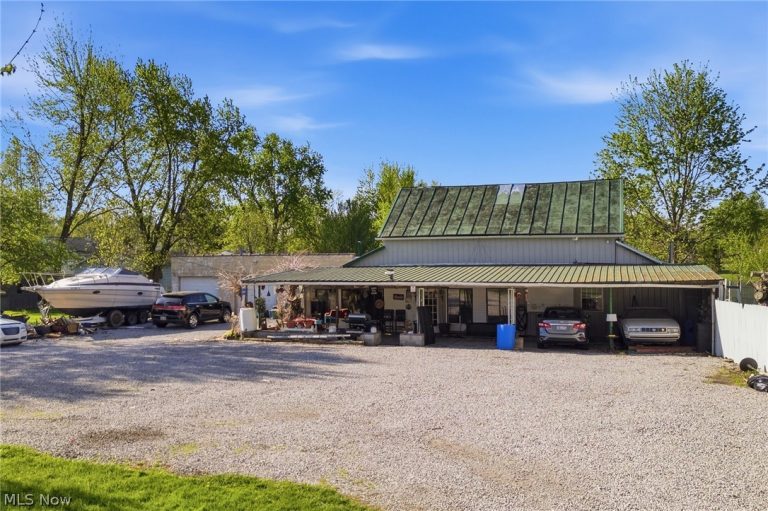 1301 Harding Way, Galion, OH - Photo 4
