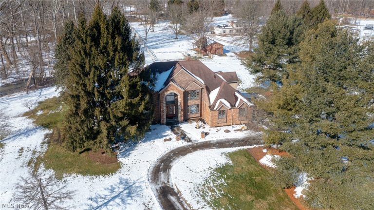 1200 River Road, Hinckley, OH - Photo 4