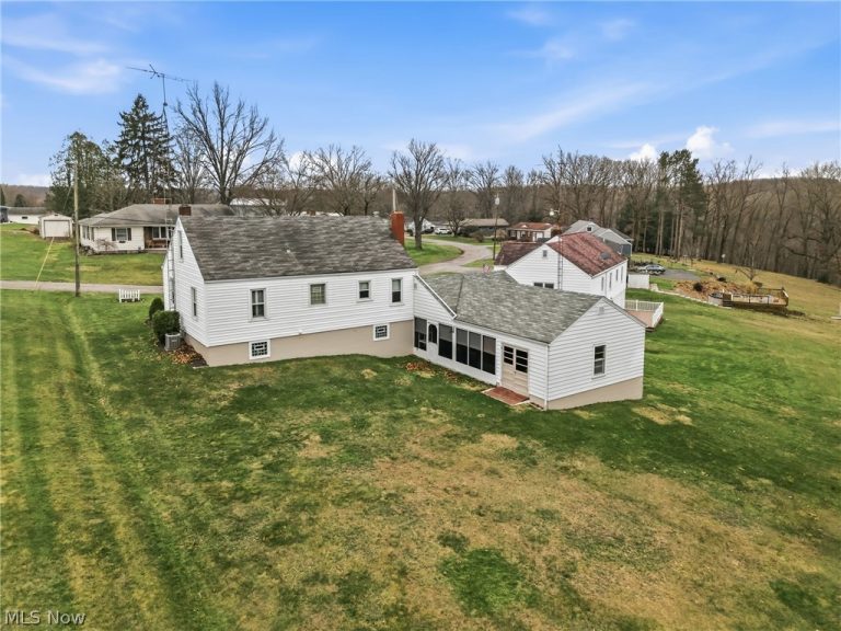 739 Sunset Drive, Lisbon, OH - Photo 4