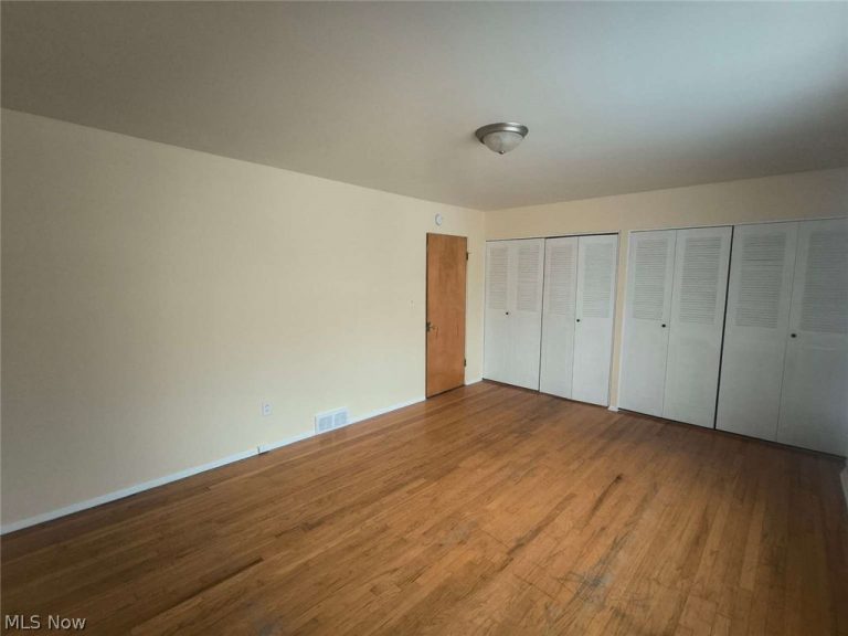 1851 Cromwell Drive, Akron, OH - Photo 4