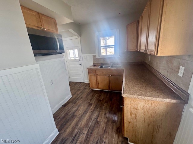 6104 Northcliff Avenue, Brooklyn, OH - Photo 5
