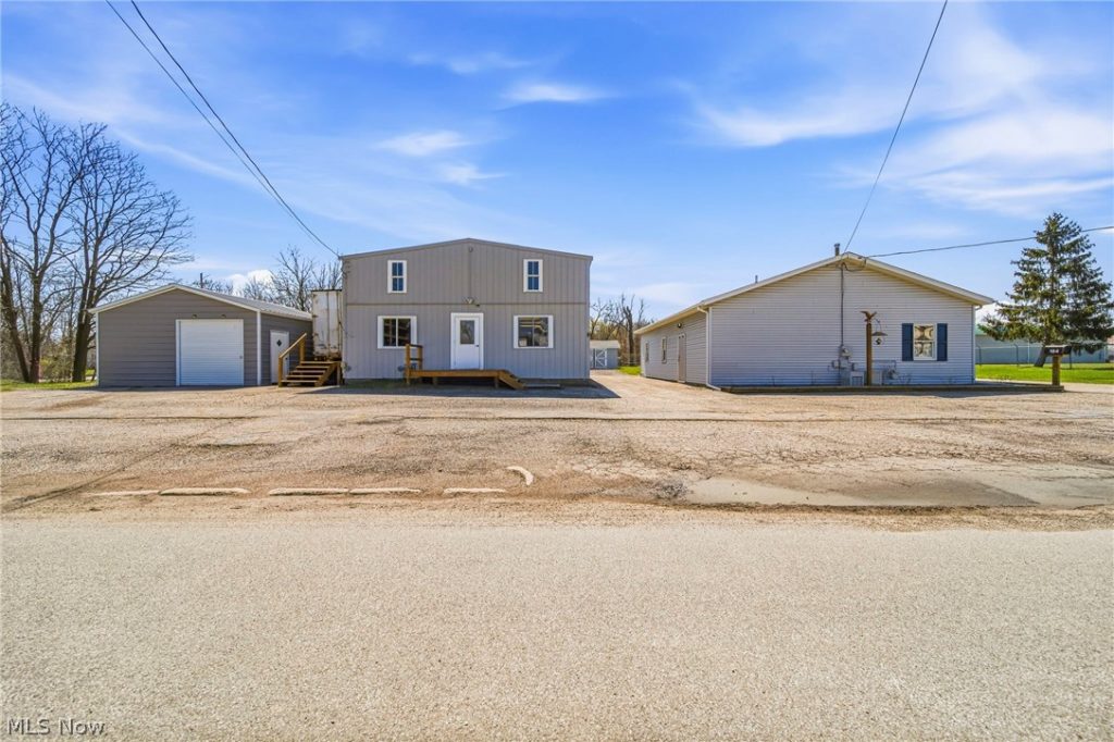 184 Walnut Street, Jefferson, OH