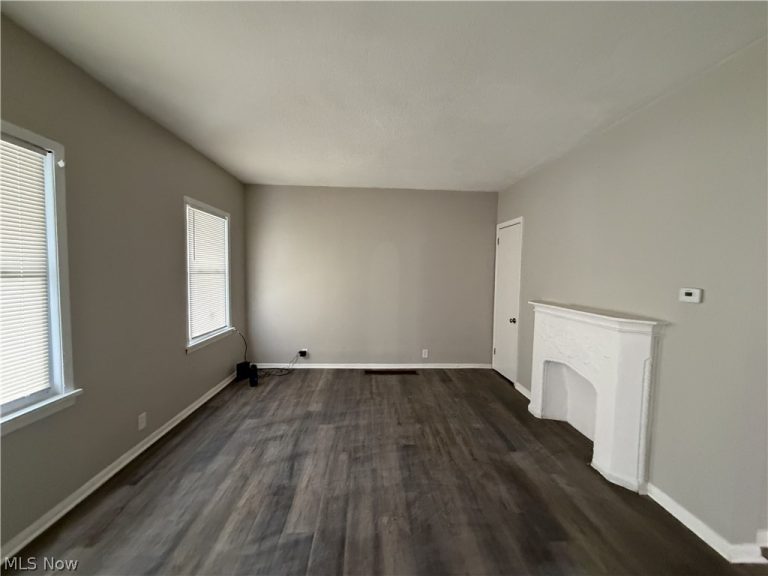 15340 Yorick Avenue #Lower, Cleveland, OH - Photo 5