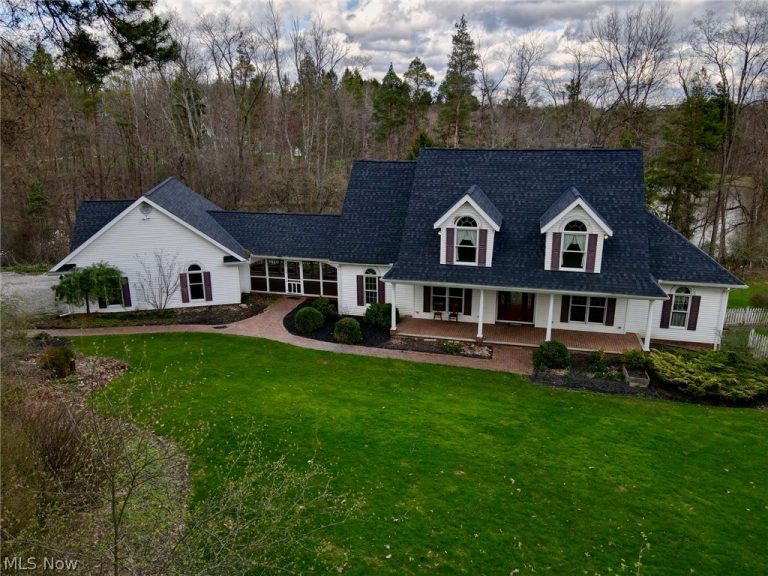 13905 Aquilla Road, Burton, OH, 44021