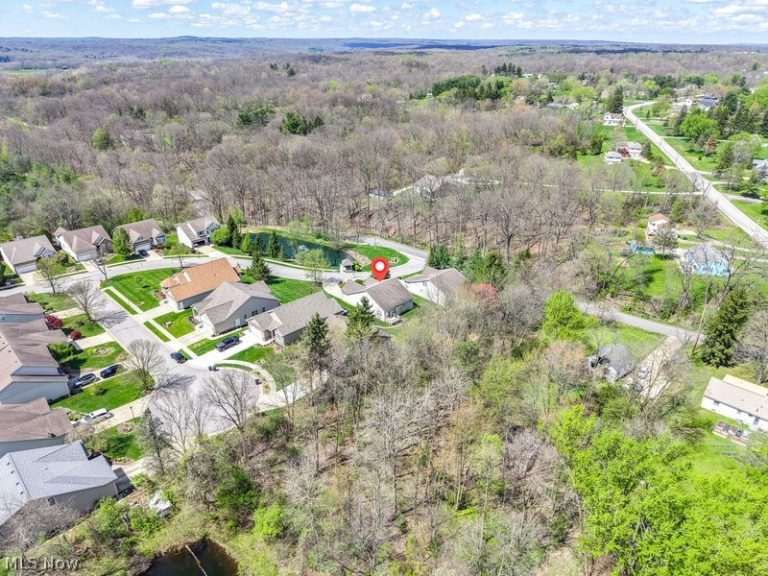 2345 Heron Crest Drive, Cuyahoga Falls, OH - Photo 3