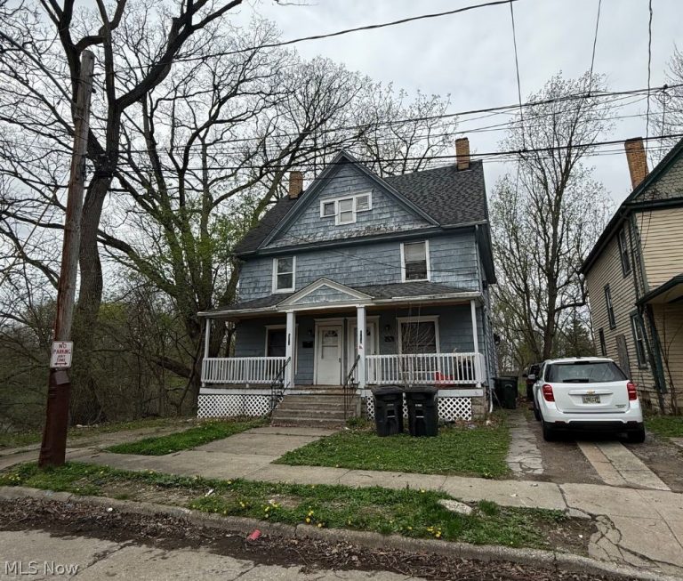 119 Neufer Court, Elyria, OH - Photo 2