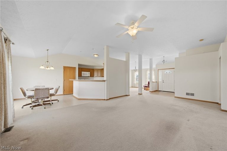 12254 San Marino Avenue, Uniontown, OH - Photo 6