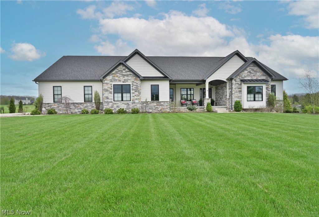 2989 Blakeslee Boulevard, Medina, OH