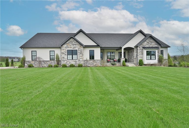 2989 Blakeslee Boulevard, Medina, OH, 44256
