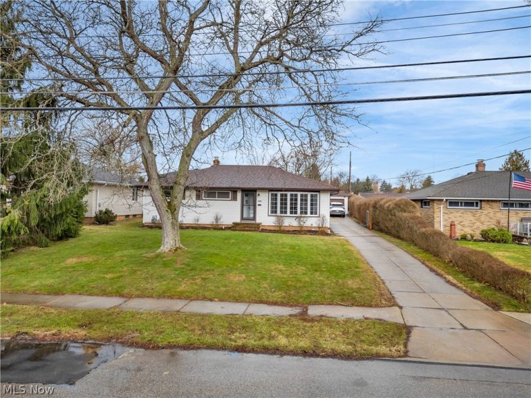 7206 Meadow Lane, Parma, OH - Photo 4