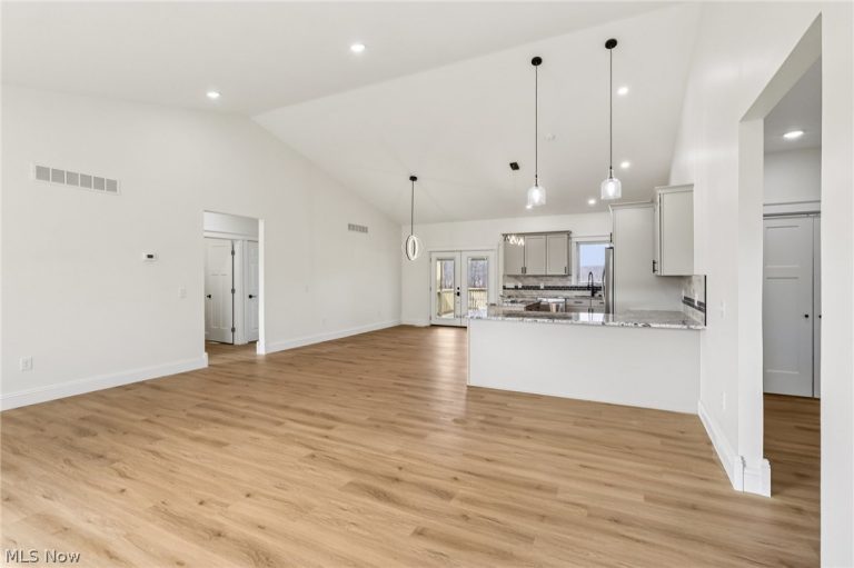 6535 north ridge Road, Geneva, OH - Photo 6