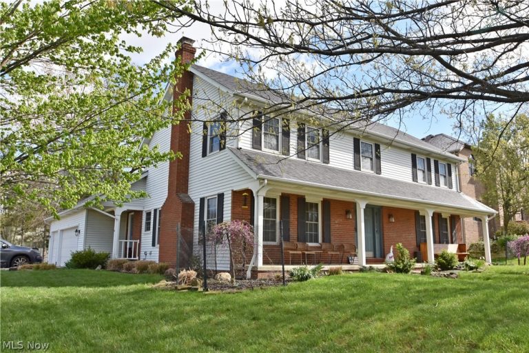 9540 Yvonne Drive, North Royalton, OH - Photo 3