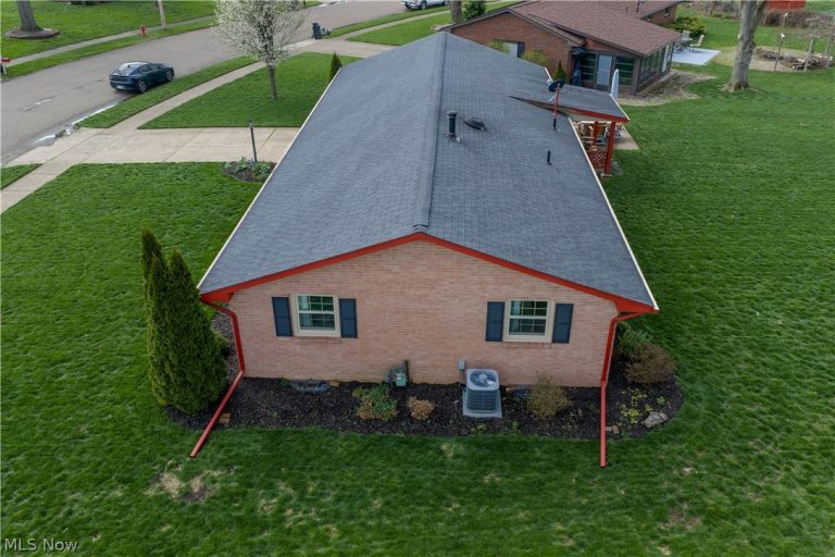 1126 3rd Street, New Philadelphia, OH - Photo 8