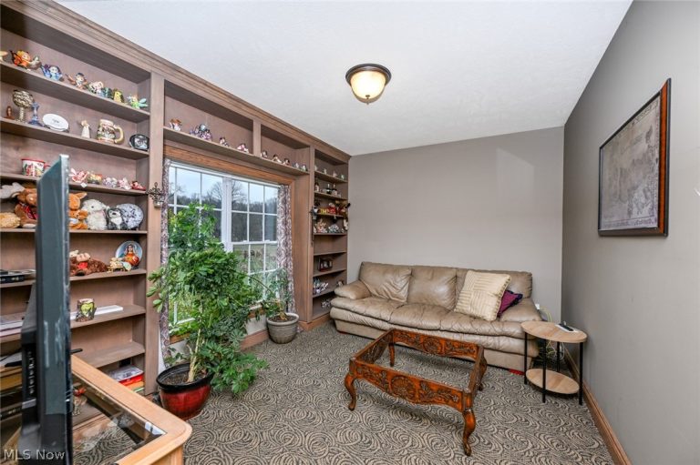 12345 Stafford Road, Chagrin Falls, OH - Photo 5