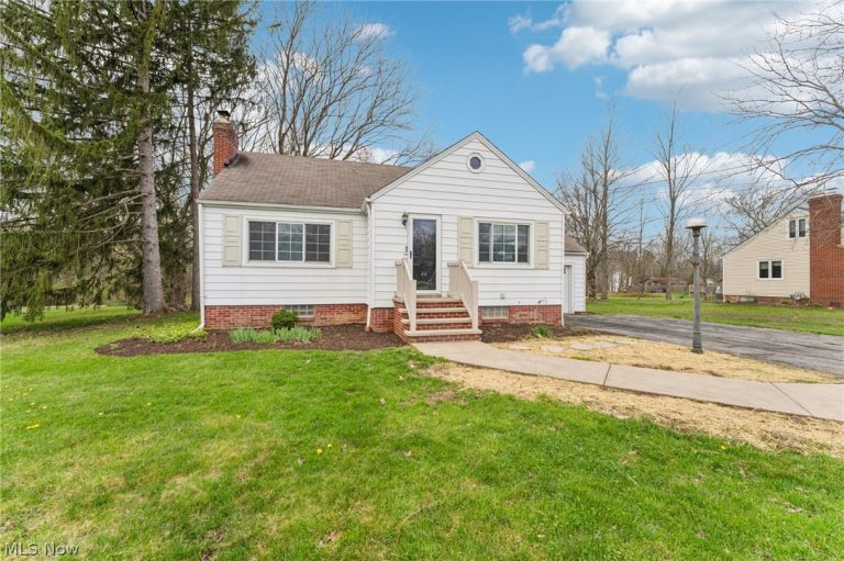 9340 Avery Road, Broadview Heights, OH - Photo 2