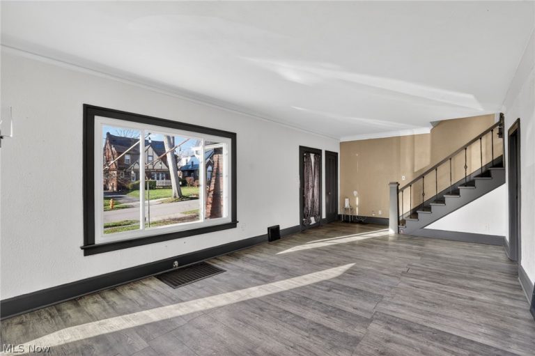 244 Outlook Avenue, Youngstown, OH - Photo 5