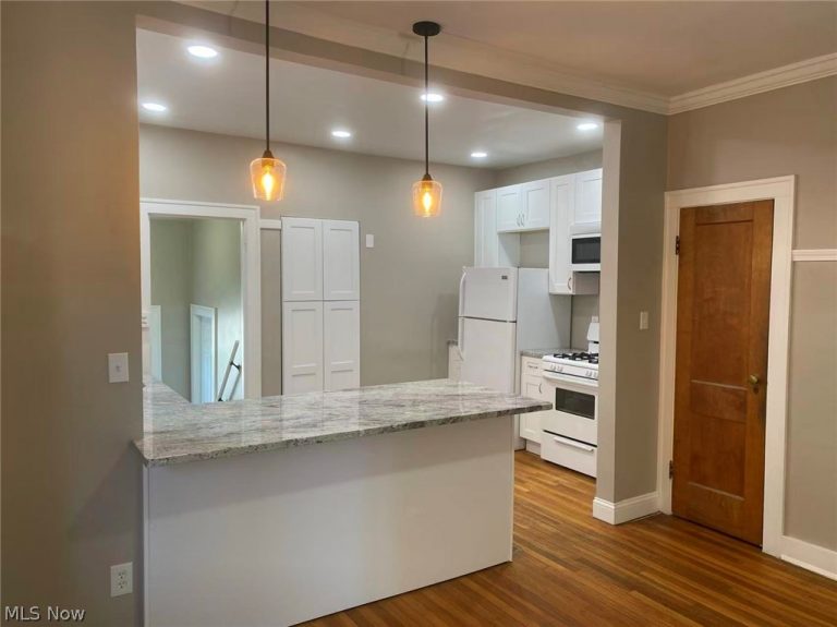 2580-2582 Colchester Road, Cleveland Heights, OH - Photo 6