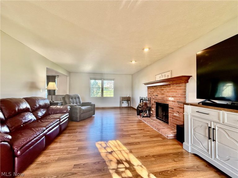 5264 Brockton Drive, Stow, OH - Photo 6