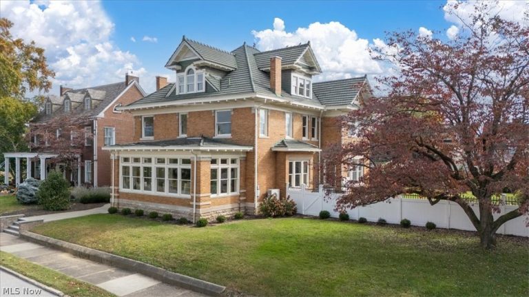 1358 Market Street, Parkersburg, WV, 26101